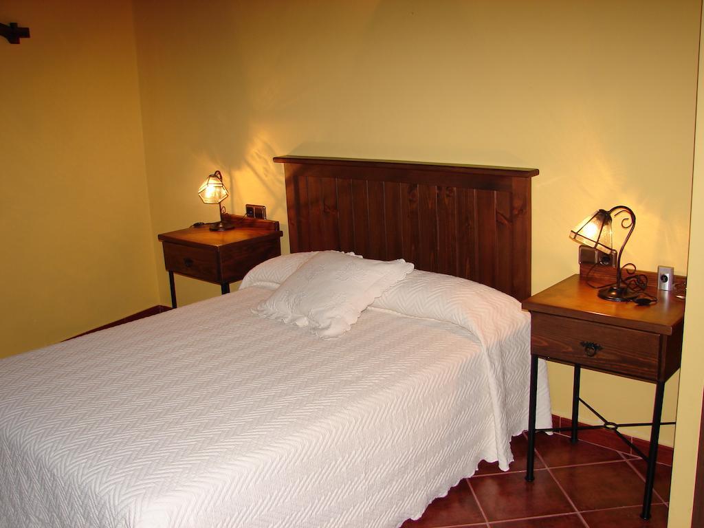 La Boticaria Casa Rural Apartamento Descargamaría Quarto foto